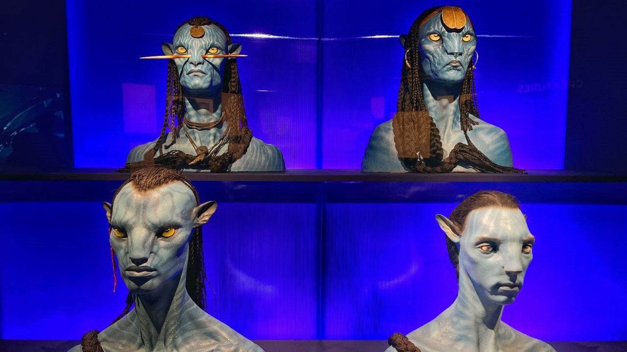 James Cameron evrenine yolculuk