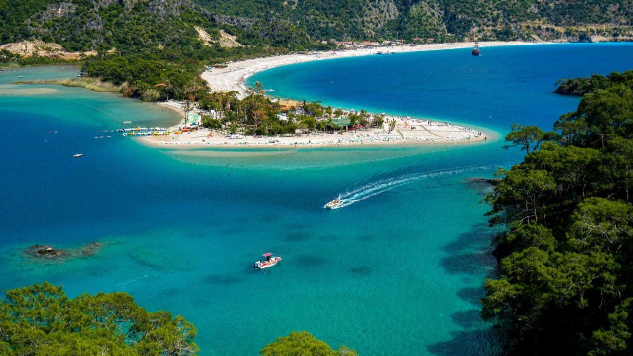 Koyların ardındaki Fethiye…