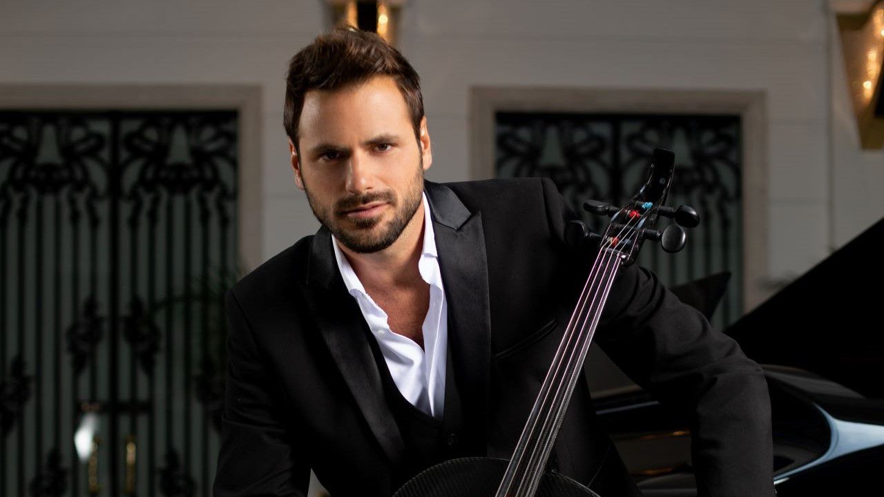 Tarkan ile sahneye çıkmayı isterim!