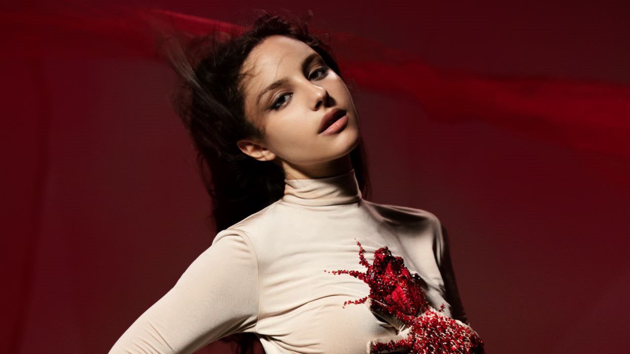 Aşk, her hücremde hissettiğim bir duygu