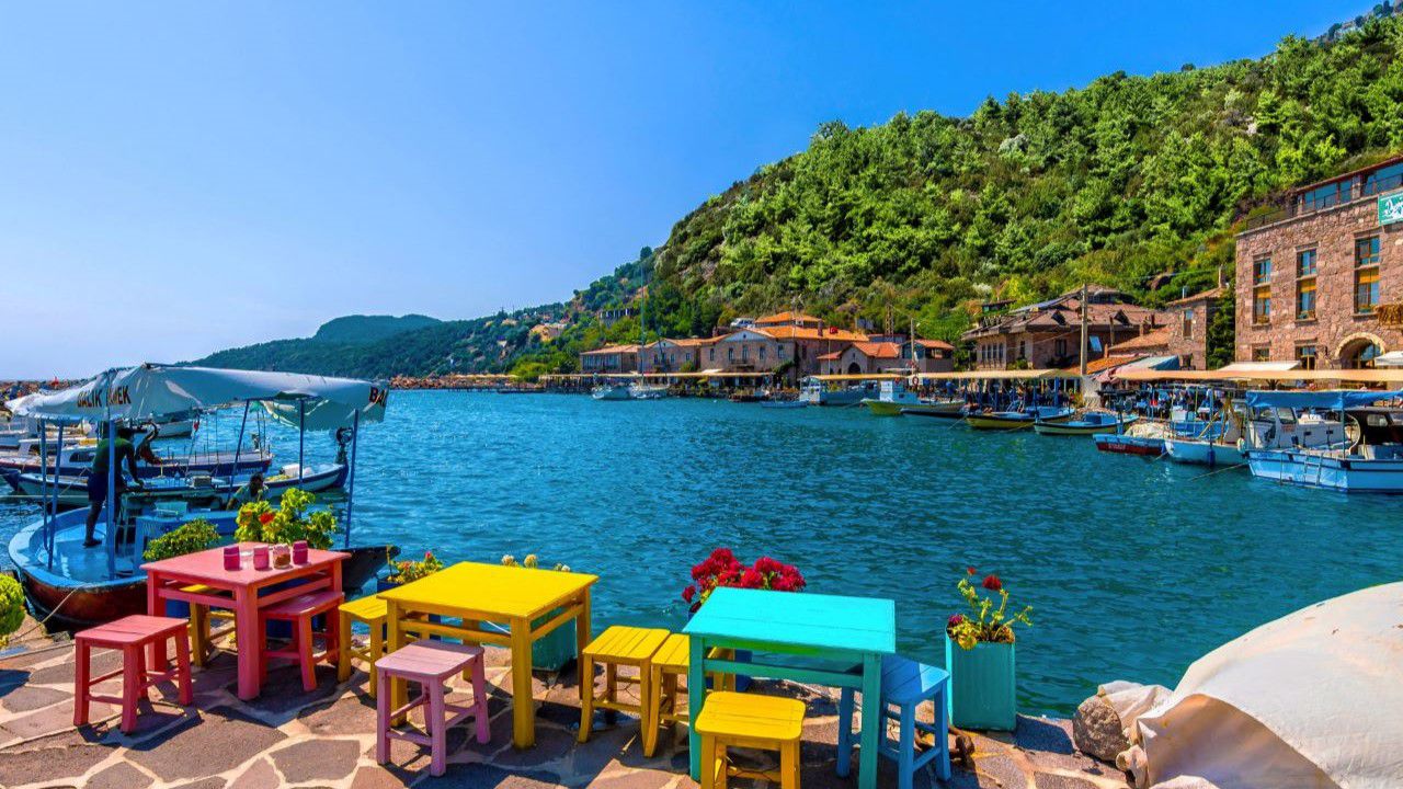 Mitoloji, felsefe ve Ege rüzgârı