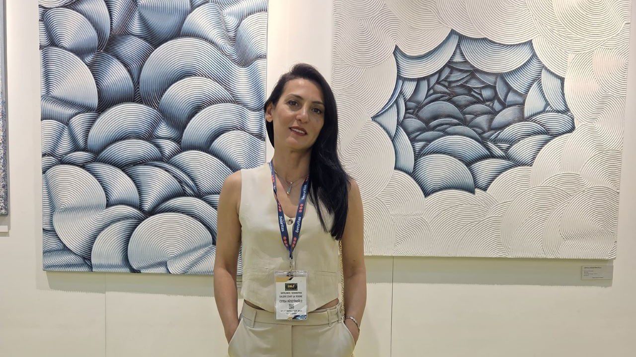 “Zamanın Dokusu” sergisi ziyaretçileri zamansal bir yolculuğa davet ediyor