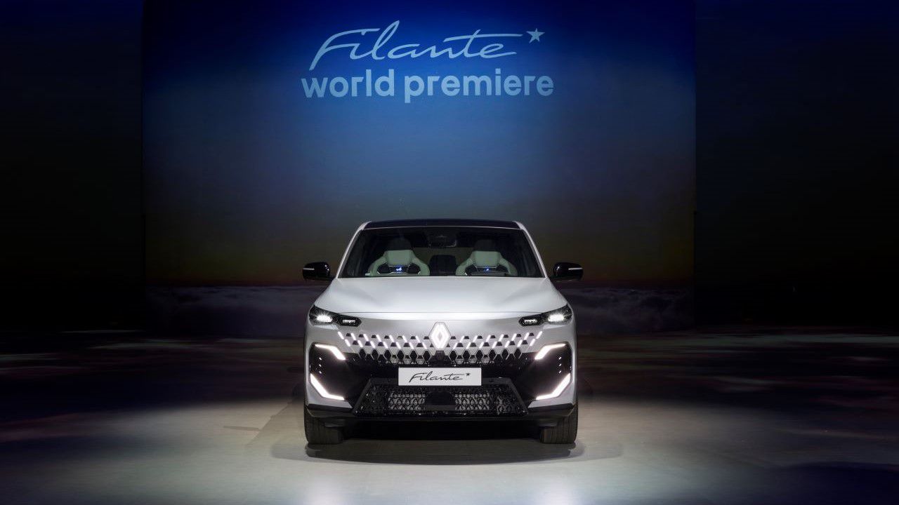 FRANSIZCA KONUŞAN KORELİ: Renault Filante