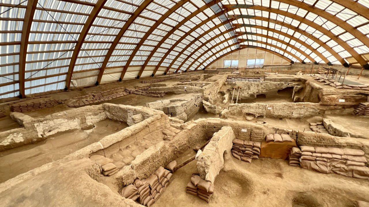 NEOLİTİK’İN İZİNDE:  Çatalhöyük ve Konya