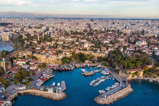 Antalya’da zamanın izinde