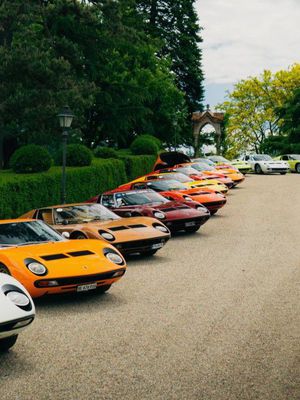 KURALLARI DEĞİŞTİREN MEKANİK BOĞA Lamborghini Miura