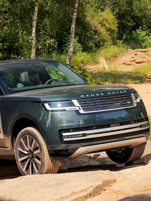 Sessiz gücün yeni zirvesi e-Range Rover