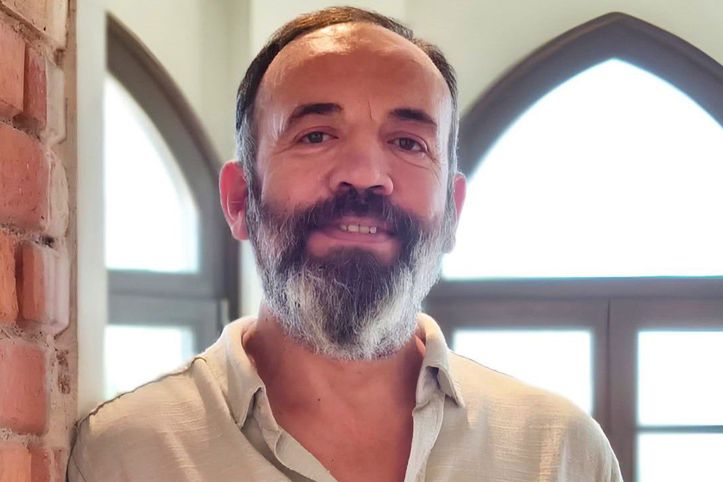 Önce kendim için yazıyorum