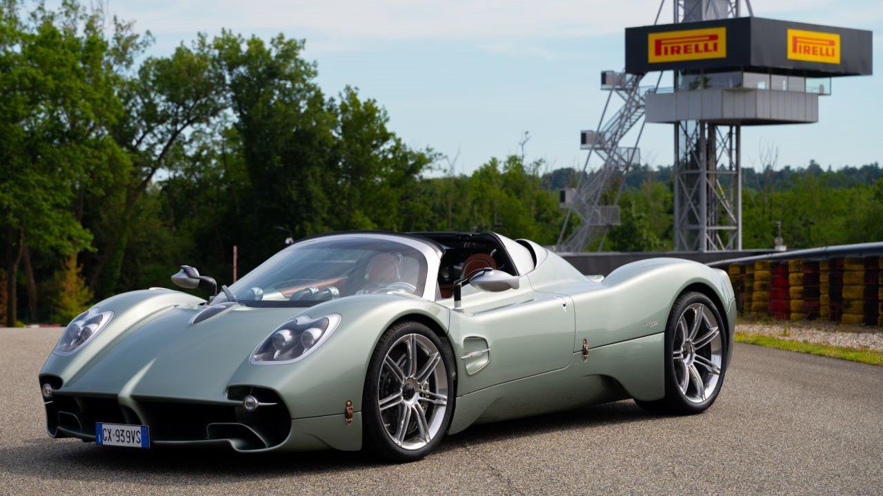 HİPER ZEKAYLA SINIRLARIN ÜSTÜNDE  Pagani Utopia Roadster