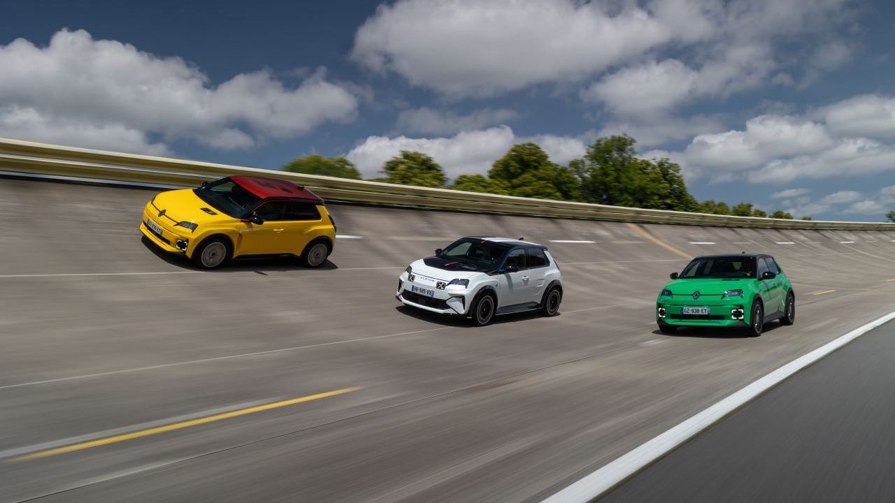 SIRLAR ODASINDAN ÇIKAN İLK HOT HATCH: Alpine A290 GTS